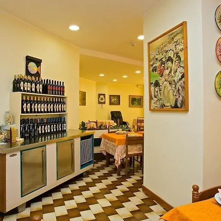 Antares Hotel 3*